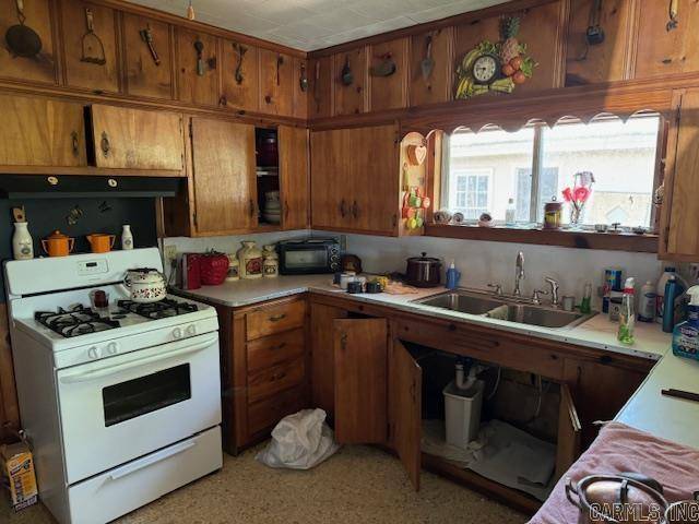Pocahontas, AR 72455,1108 S Park Street