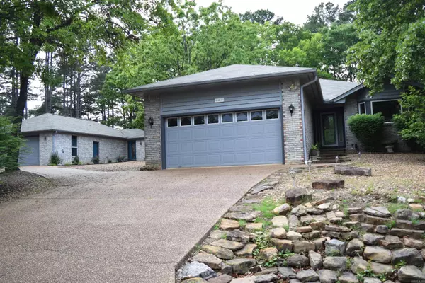 105 Edgemere Loop, Fairfield Bay, AR 72088