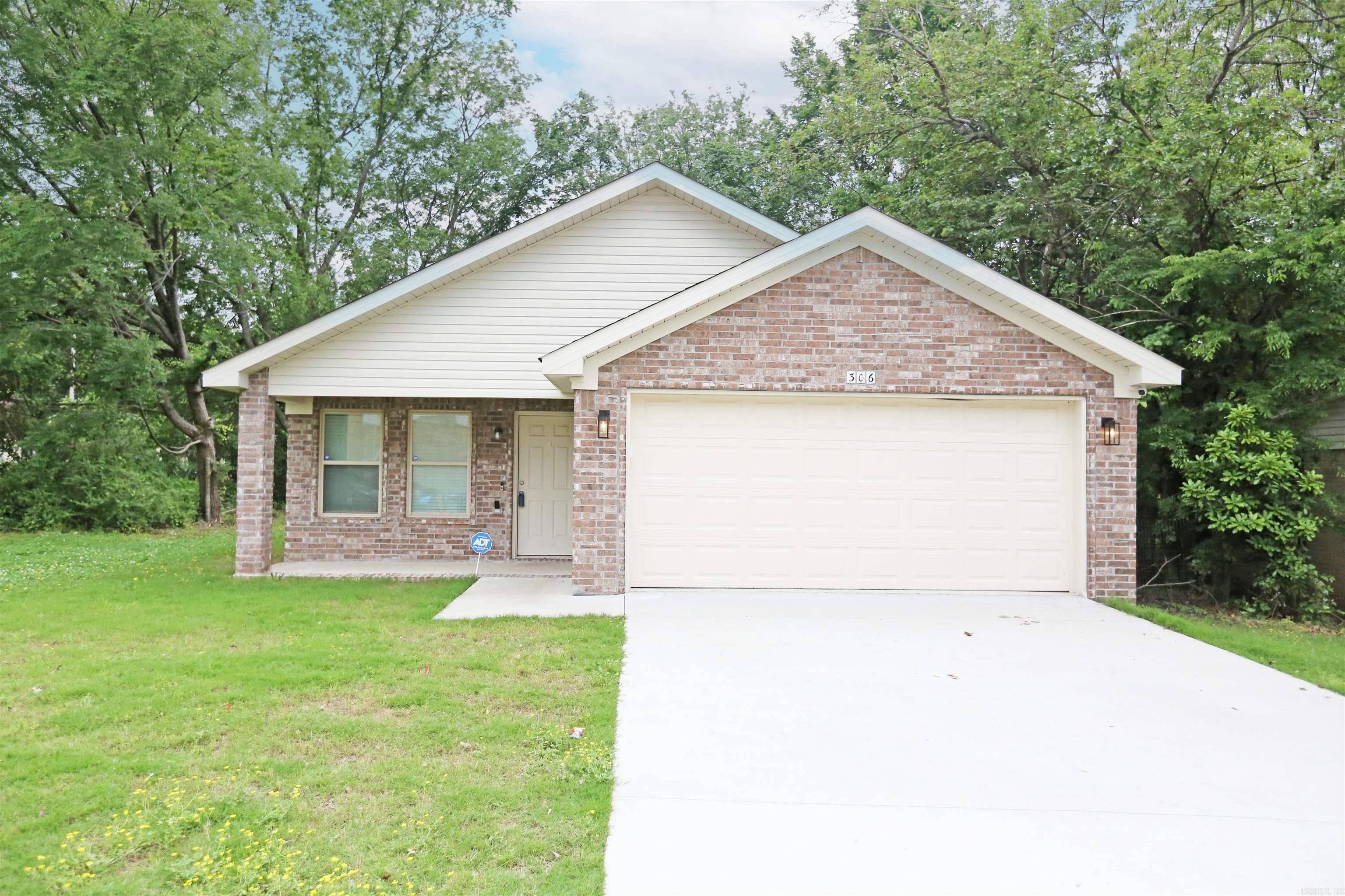 306 W 22nd Street,  North Little Rock,  AR 72114