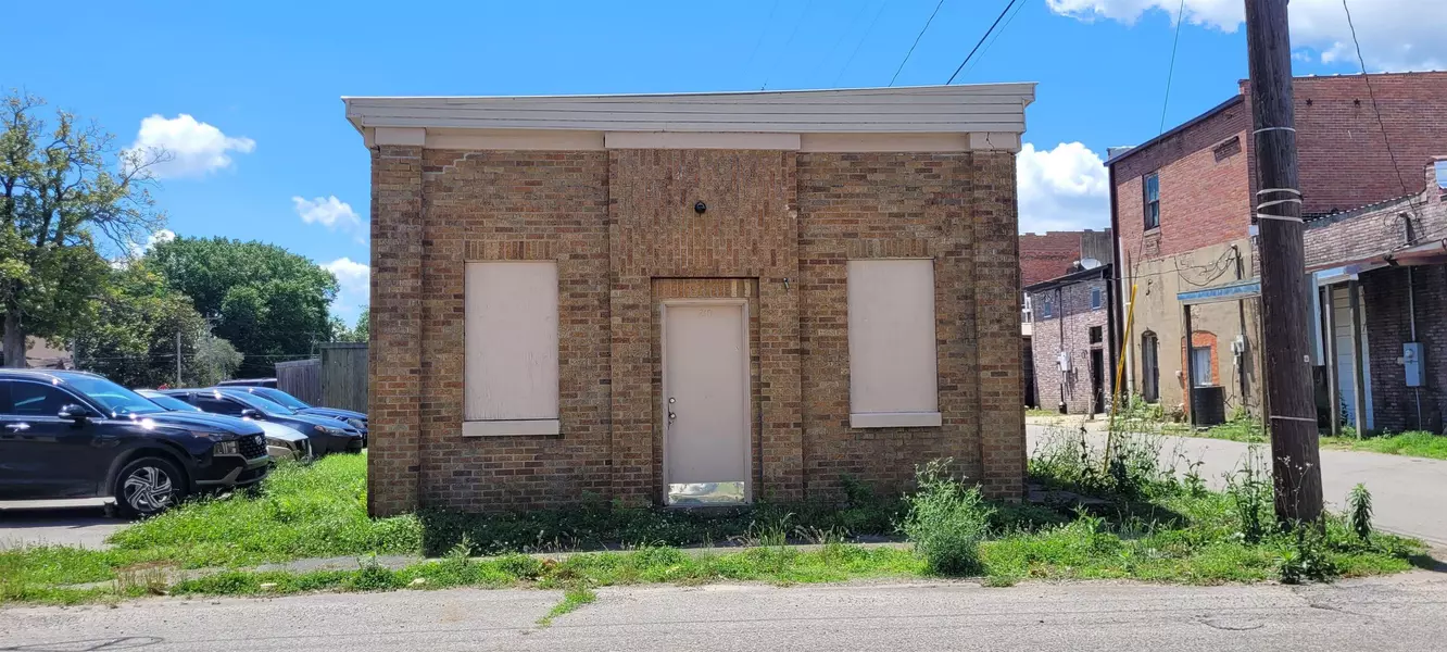 210 Berry, Augusta, AR 72006