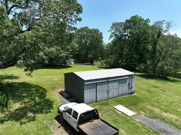 Mena, AR 71953,1406 Vivian