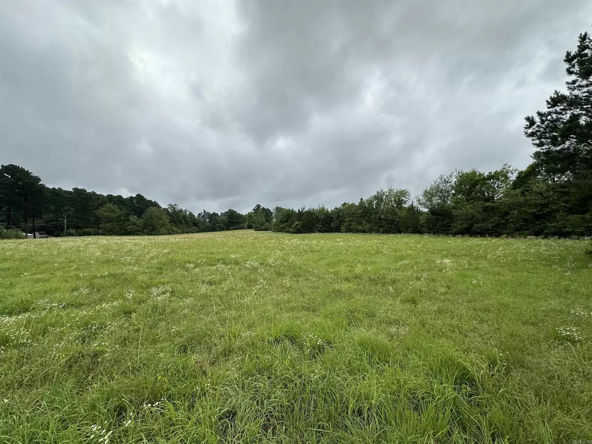 Searcy, AR 72143,3232 W Highway 36