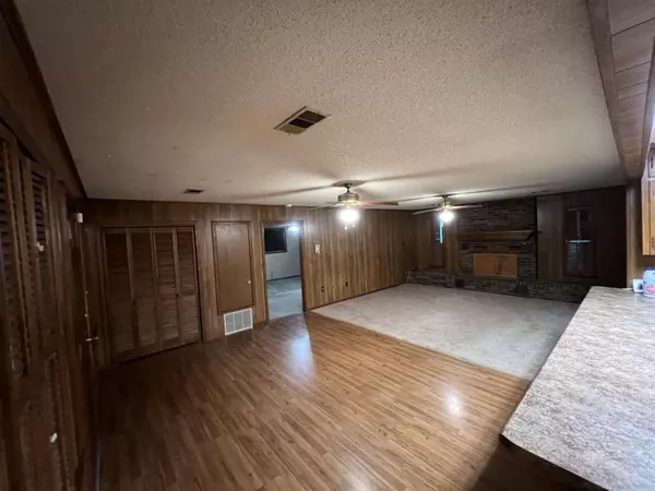 Brinkley, AR 72021,152 E Cloverdale Drive