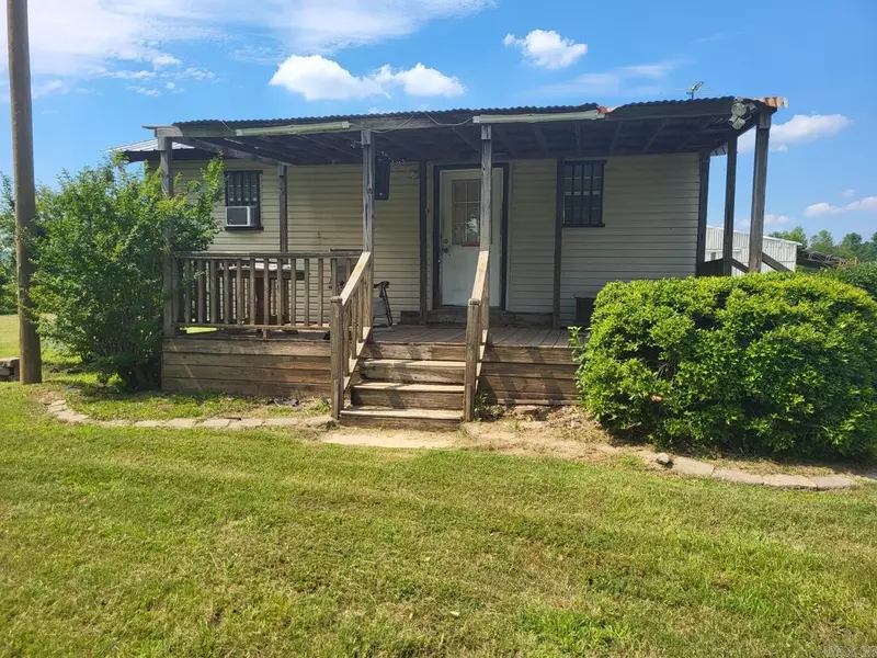 47 Elm Ln, Bigelow, AR 72016