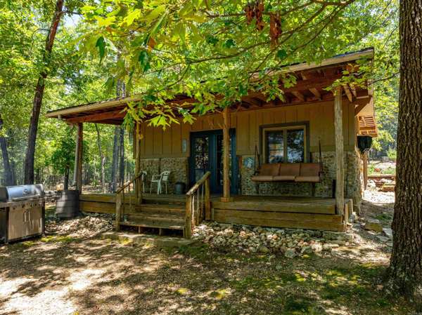 414 Simstown Rd, Evening Shade, AR 72532