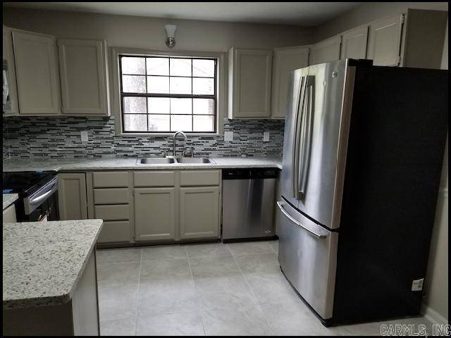 Maumelle, AR 72113,16 Hickory Lane