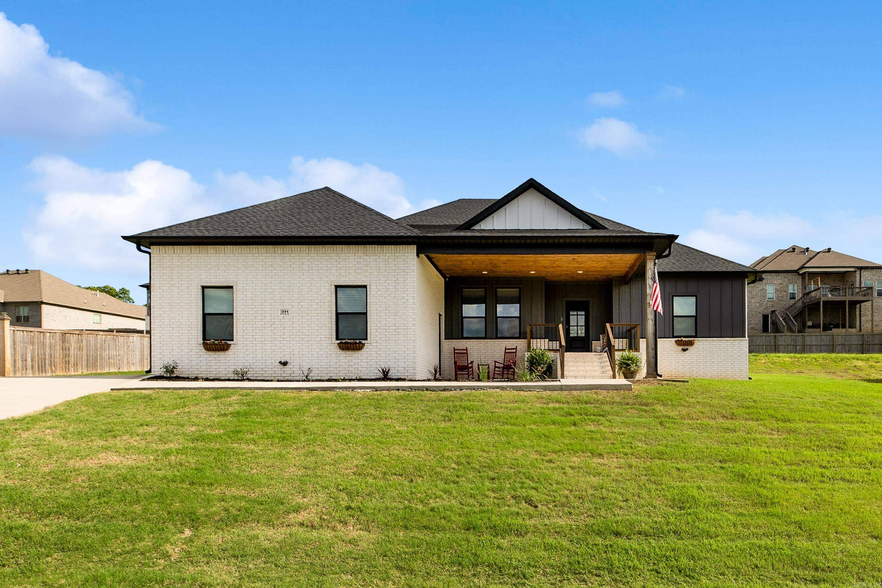 1594 Waterford Drive, Cabot, AR 72023