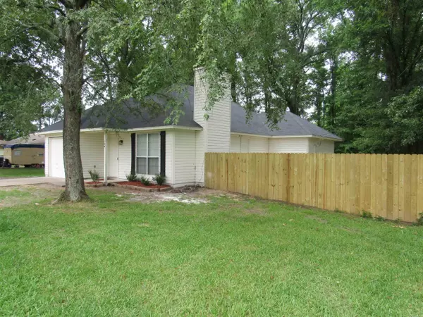 Conway, AR 72032,136 Eve