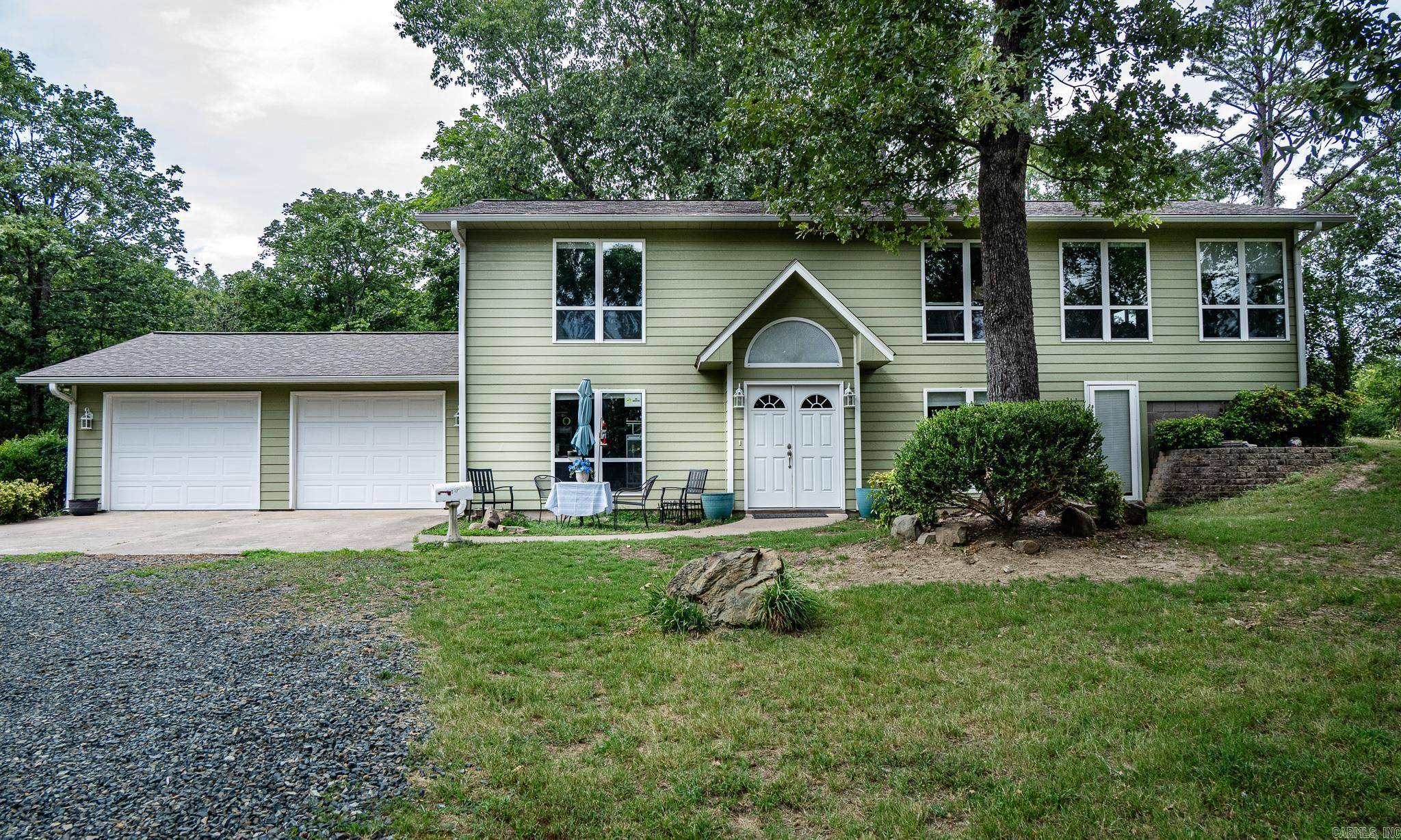 4166 8 West Highway, Mena, AR 71953-0000