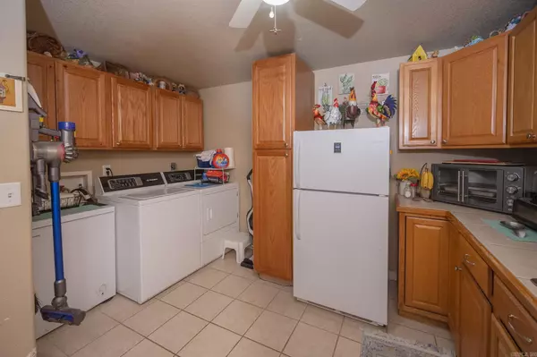 Mena, AR 71953-0000,4166 8 West Highway