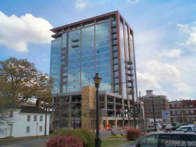 Little Rock, AR 72201,300 E Third #708708