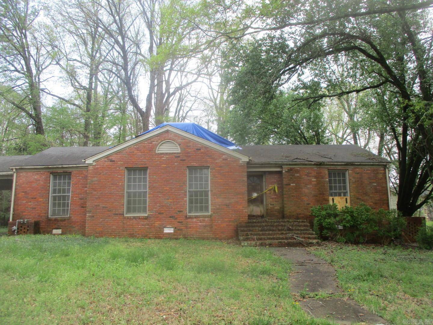 101 Oakridge Drive, Helena, AR 72342