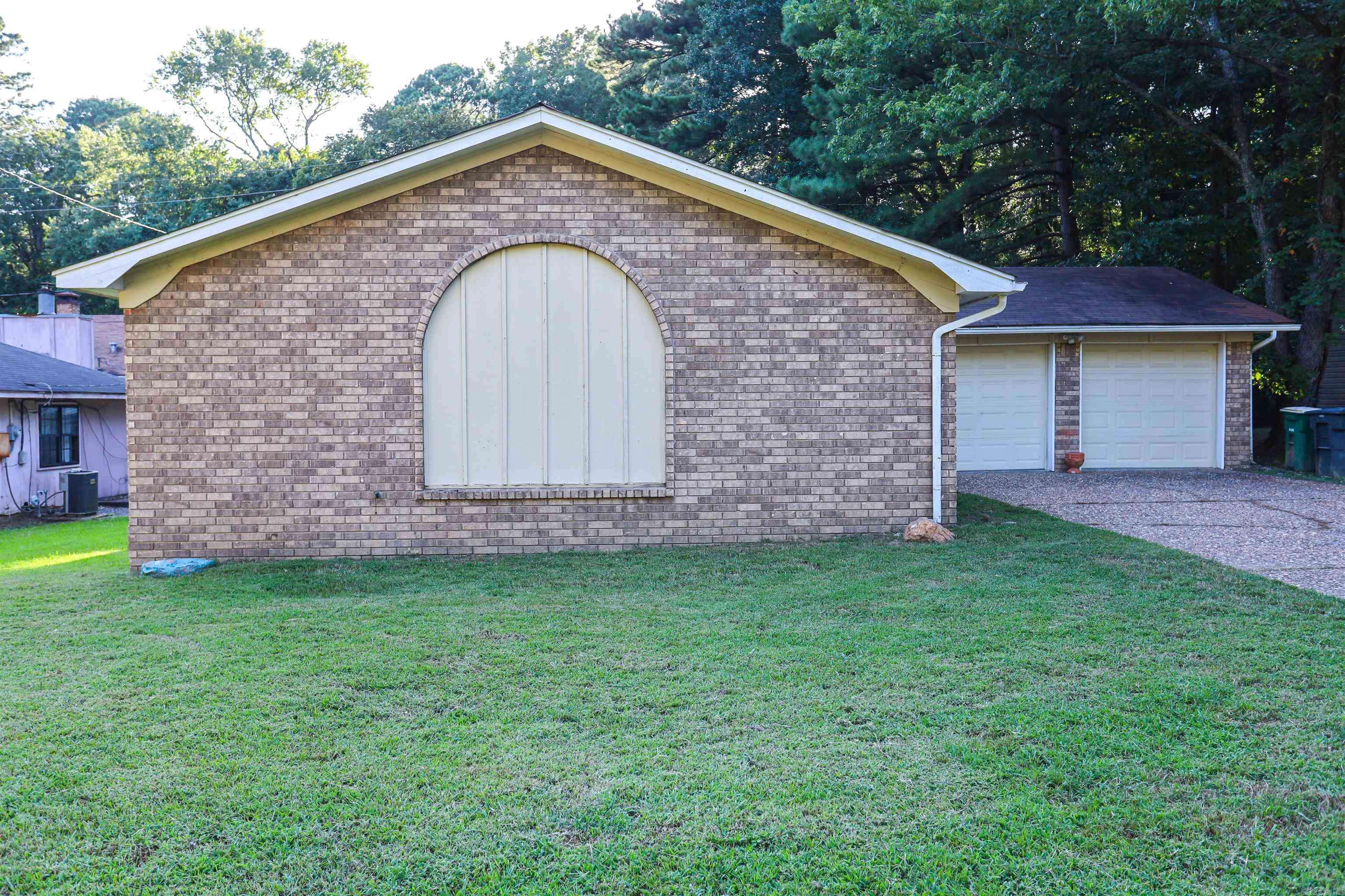 8018 Depriest Road, Mabelvale, AR 72103