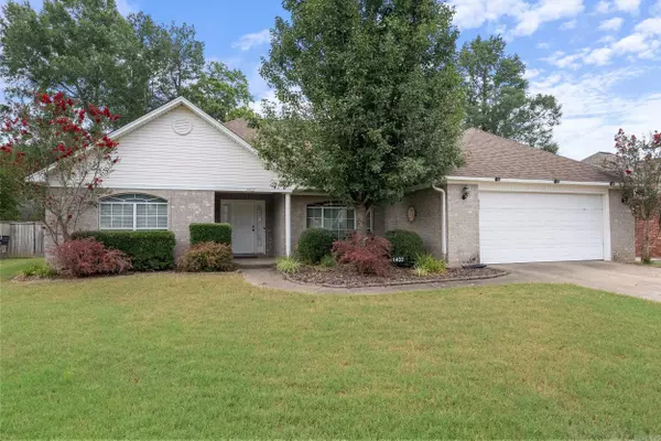 1402 Pleasant Pointe Circle, Bryant, AR 72022