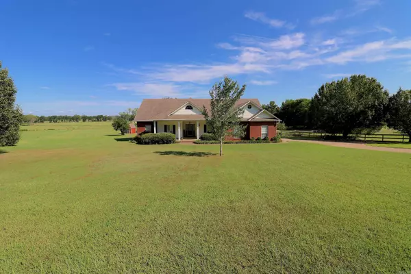 Beebe, AR 72012,611 Swinging Bridge Road