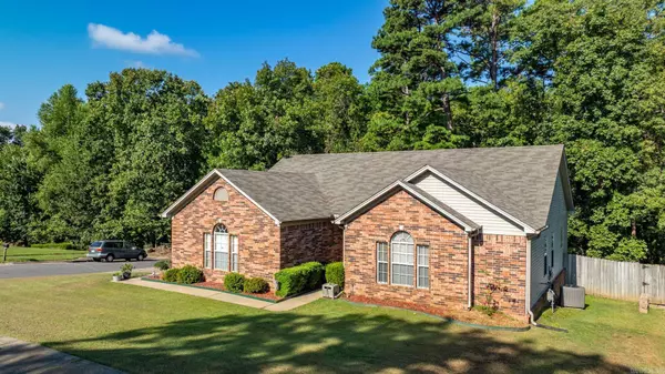 Little Rock, AR 72211,1424 Westhampton Drive