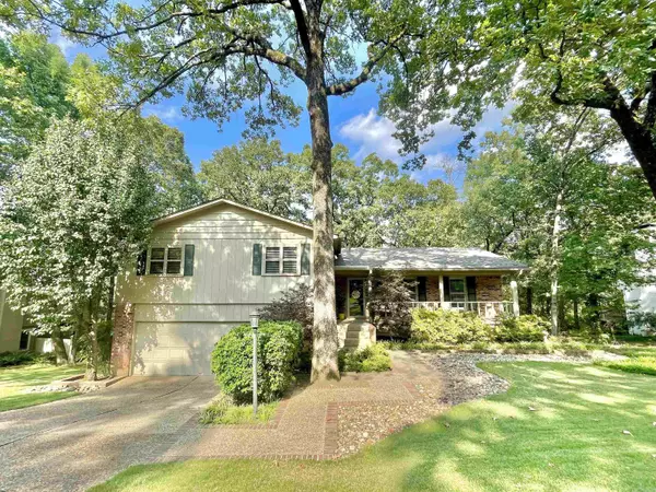7 Woodstock Court,  Little Rock,  AR 72227