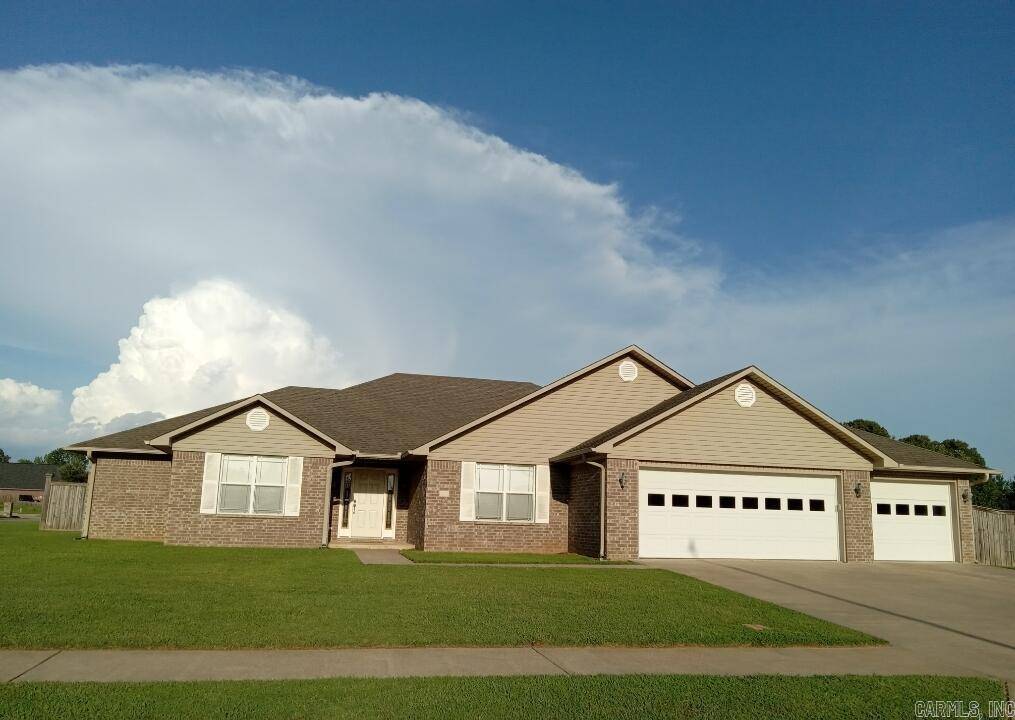Clarksville, AR 72830