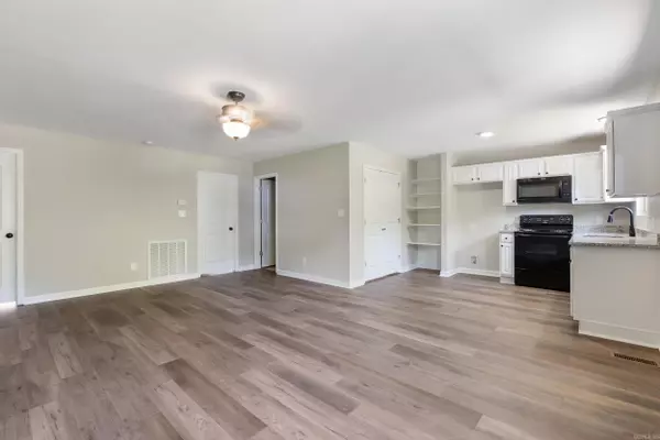 Benton, AR 72015,1304 Gray Street