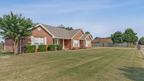 Trumann, AR 72472,727 Country Club Terrace