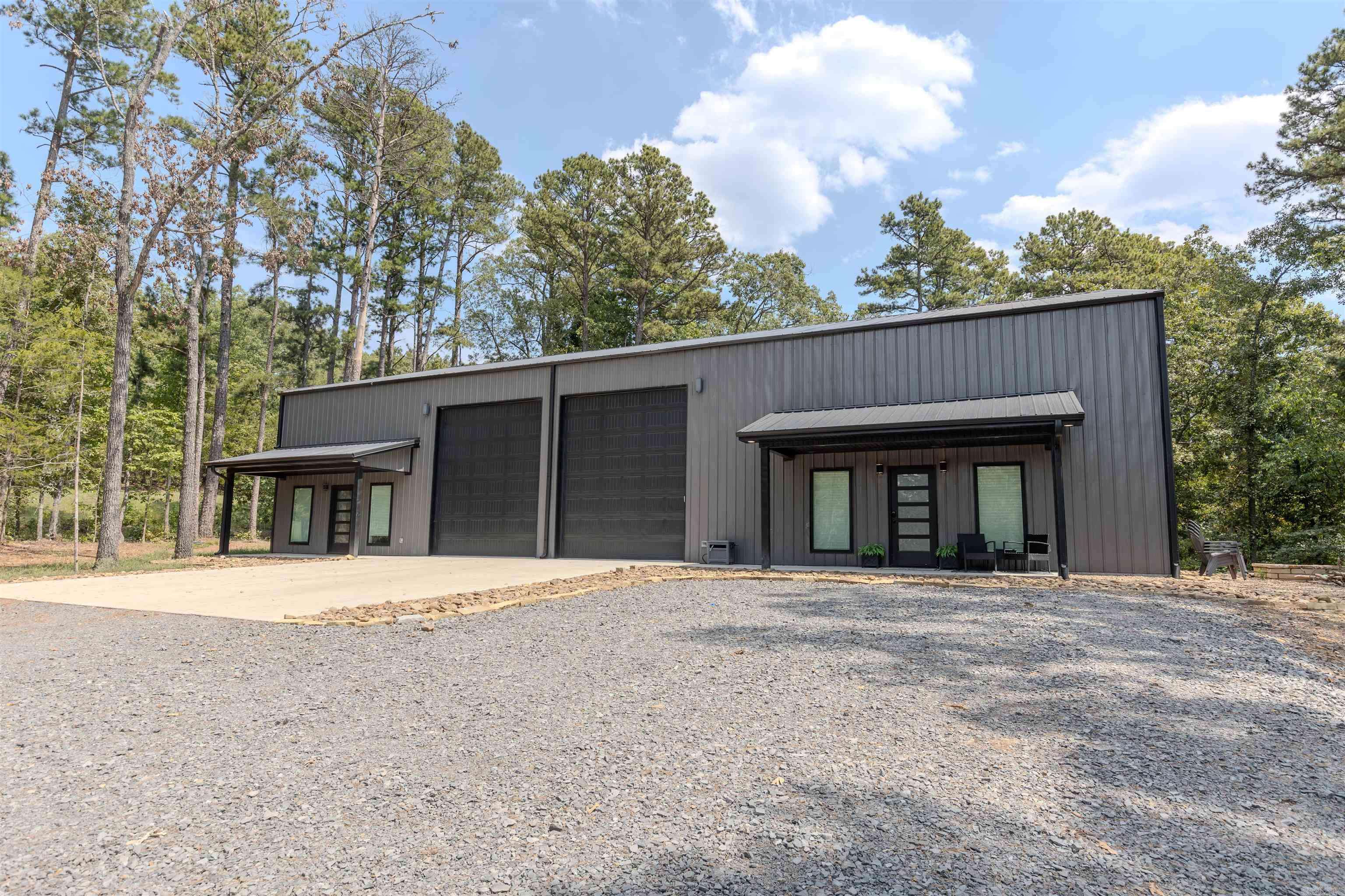 211 Woodland Shores Circle, Clinton, AR 72031