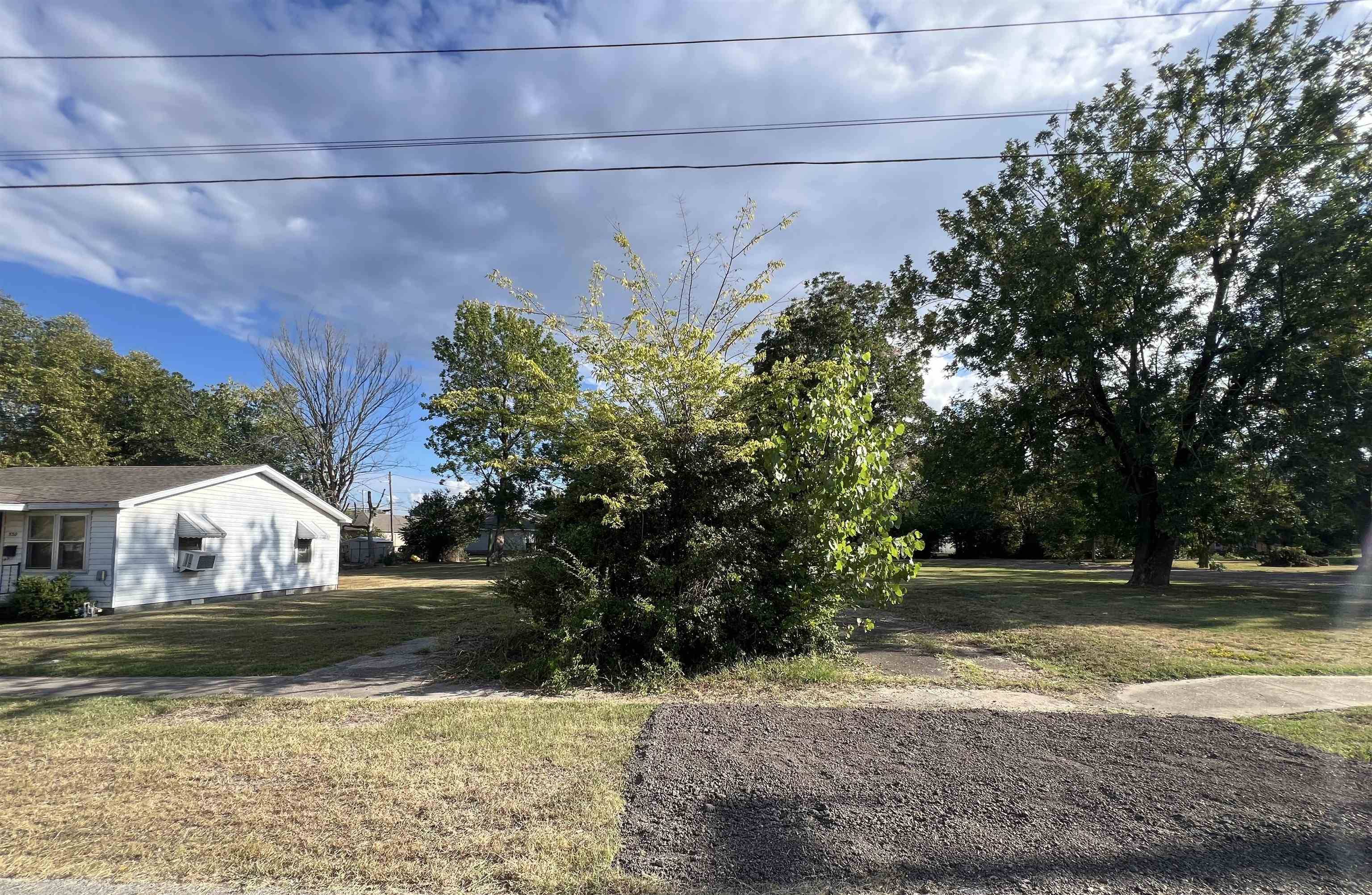 Paragould, AR 72450,528 E Emerson Street