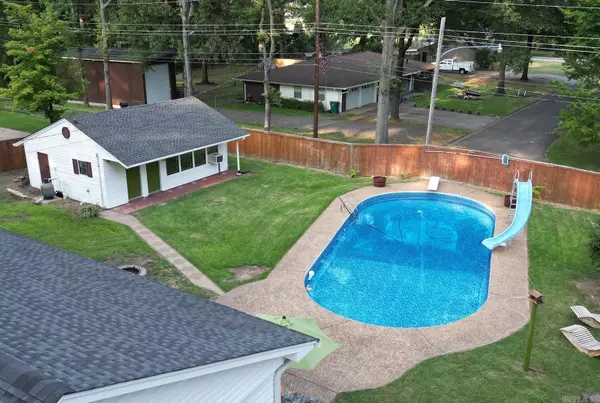 Russellville, AR 72801,Address not disclosed