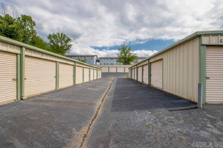 Malvern, AR 72104,402 Section Line Street