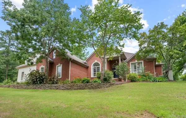 124 Saint Charles Circle, Hot Springs, AR 71901