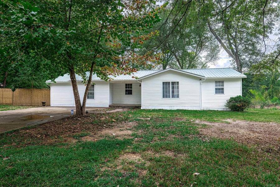 138 Central Road, Arkadelphia, AR 71923