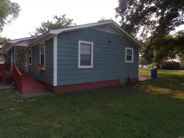 England, AR 72046,202 S Washington