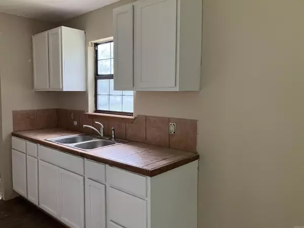 Searcy, AR 72010,802 Greenwood Avenue
