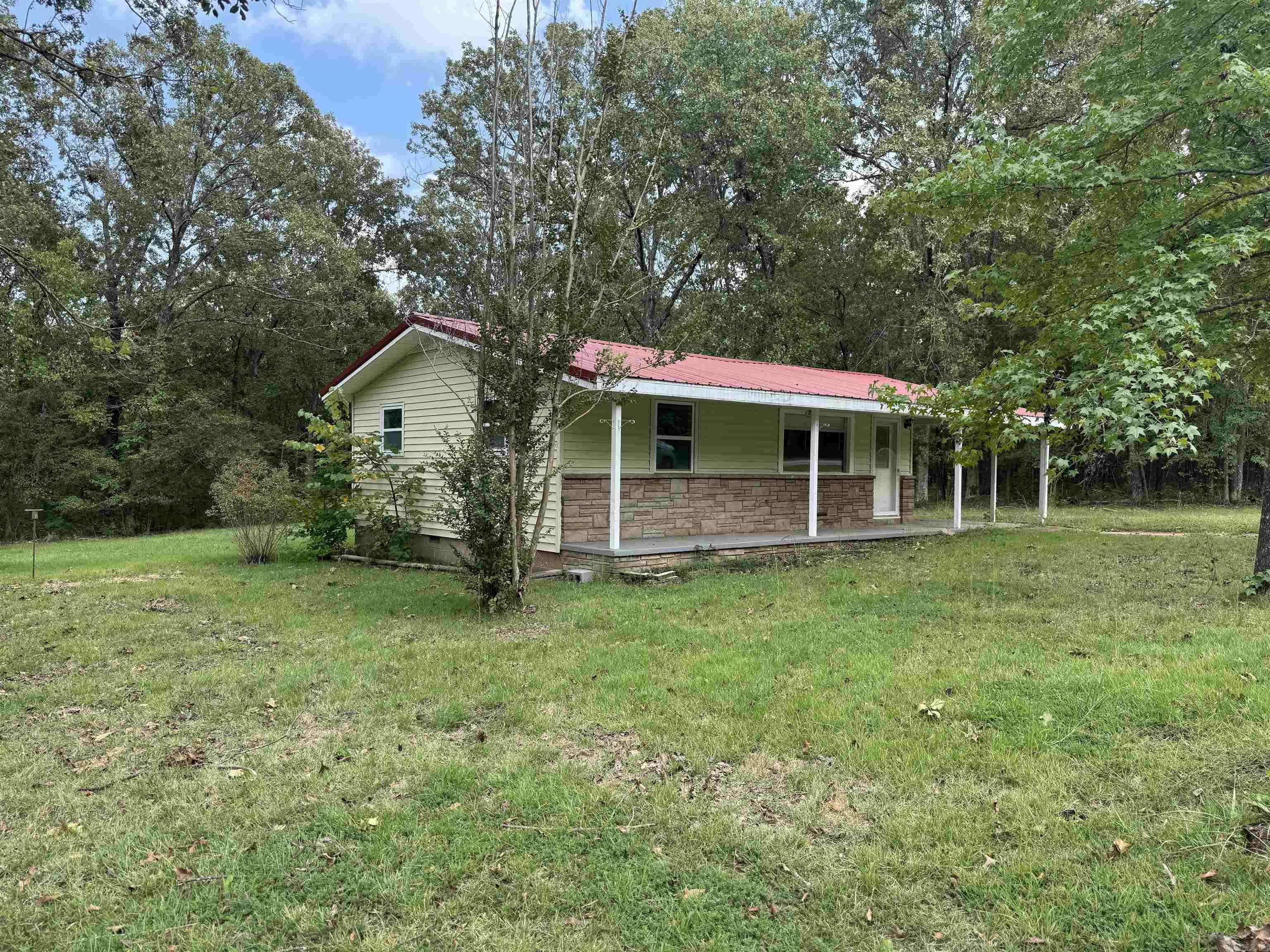 Horseshoe Bend, AR 72512,700 Dove Lane