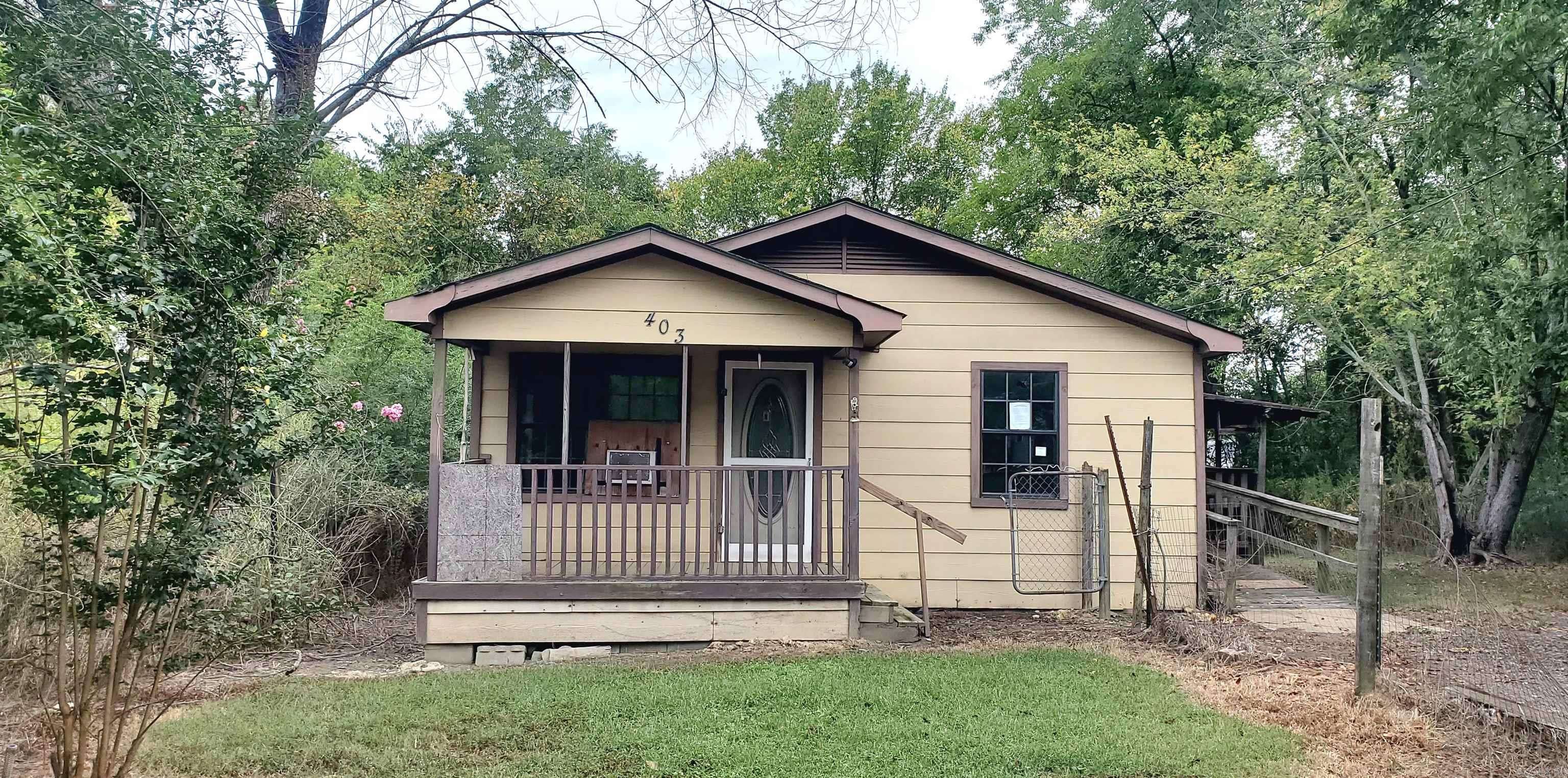 403 First Street, Mena, AR 71953