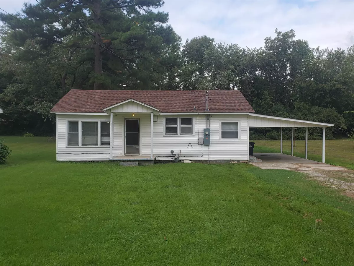 Piggott, AR 72454,415 S 10th Avenue