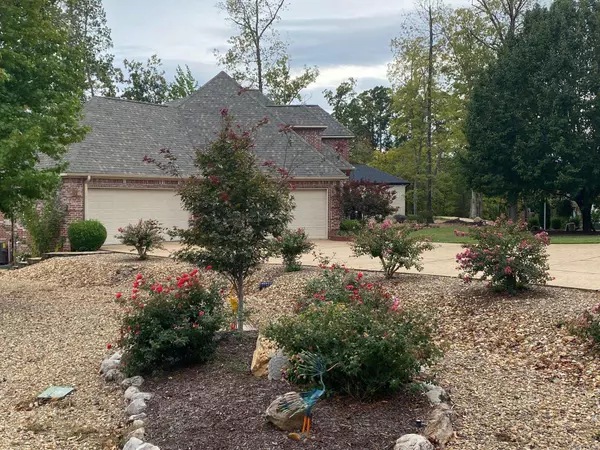 Hot Springs Vill., AR 71909,1 Vista Lane