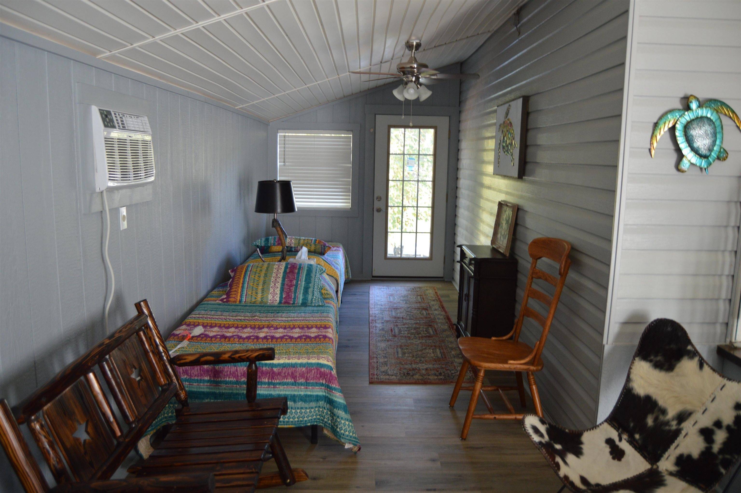 Cherokee Village, AR 72529,252 E Lakeshore Drive