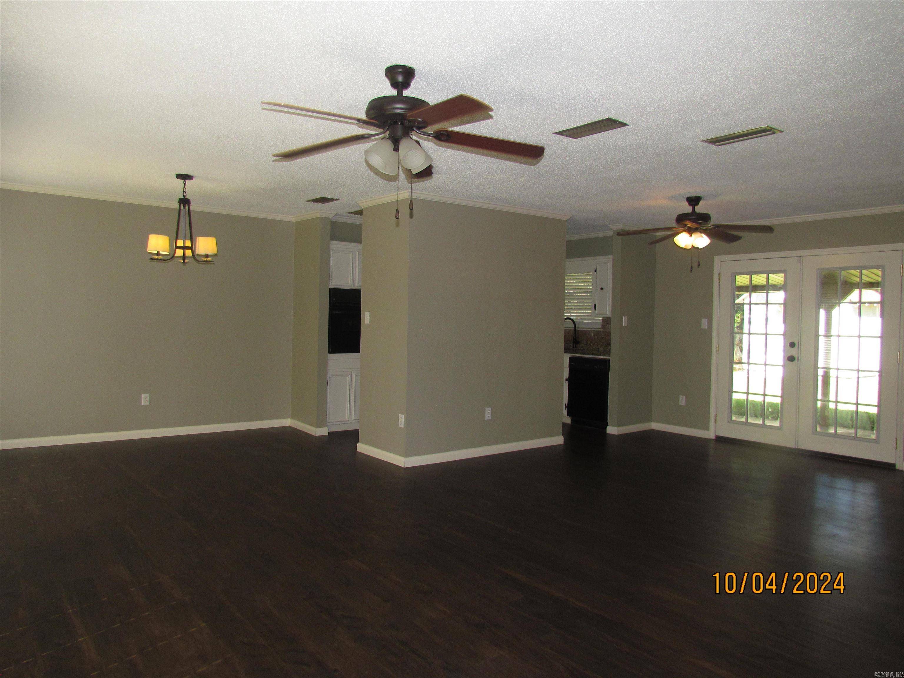 Crossett, AR 71635,118 Dogwood