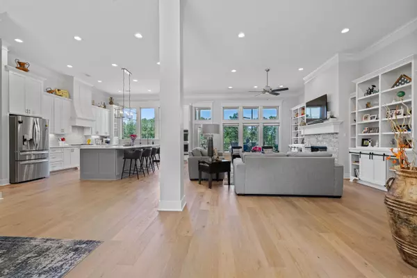 Hot Springs Vill., AR 71909,Address not disclosed