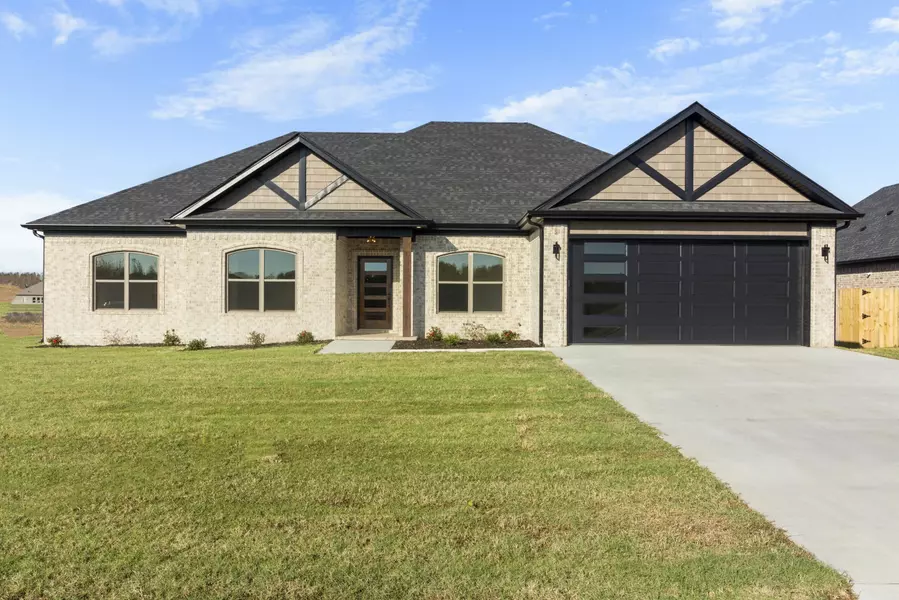 2327 Lakewood Circle, Cabot, AR 72023