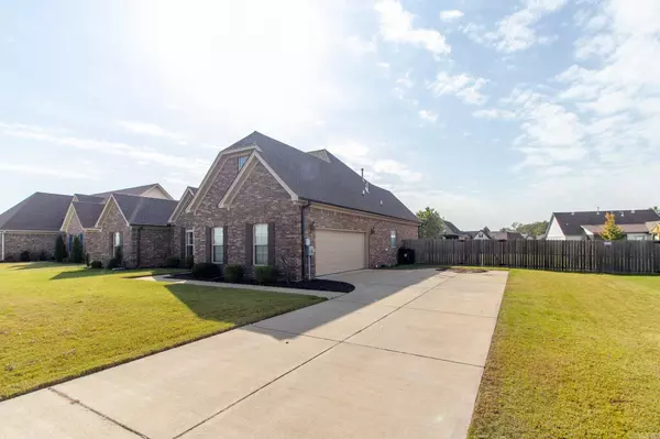 Marion, AR 72364,553 S McNeely