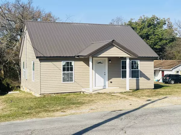 860 25th Street, Batesville, AR 72501