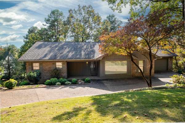 61 El Dorado Drive, Little Rock, AR 72212