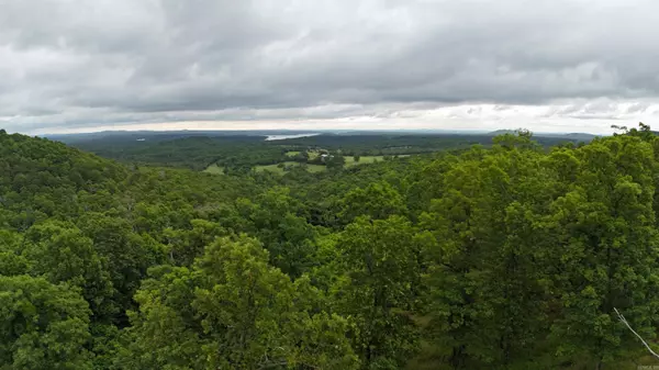 Yellville, AR 72687,566-00005-000 Emerald Hills