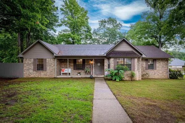 2918 Denise Drive, Benton, AR 72015