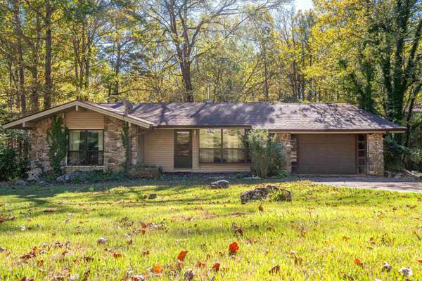 126 Arias Way, Hot Springs Vill., AR 71909