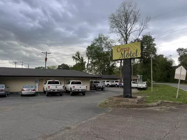 424 Highway 65B Highway, Clinton, AR 72031