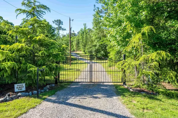 Royal, AR 71968,9048 Albert Pike