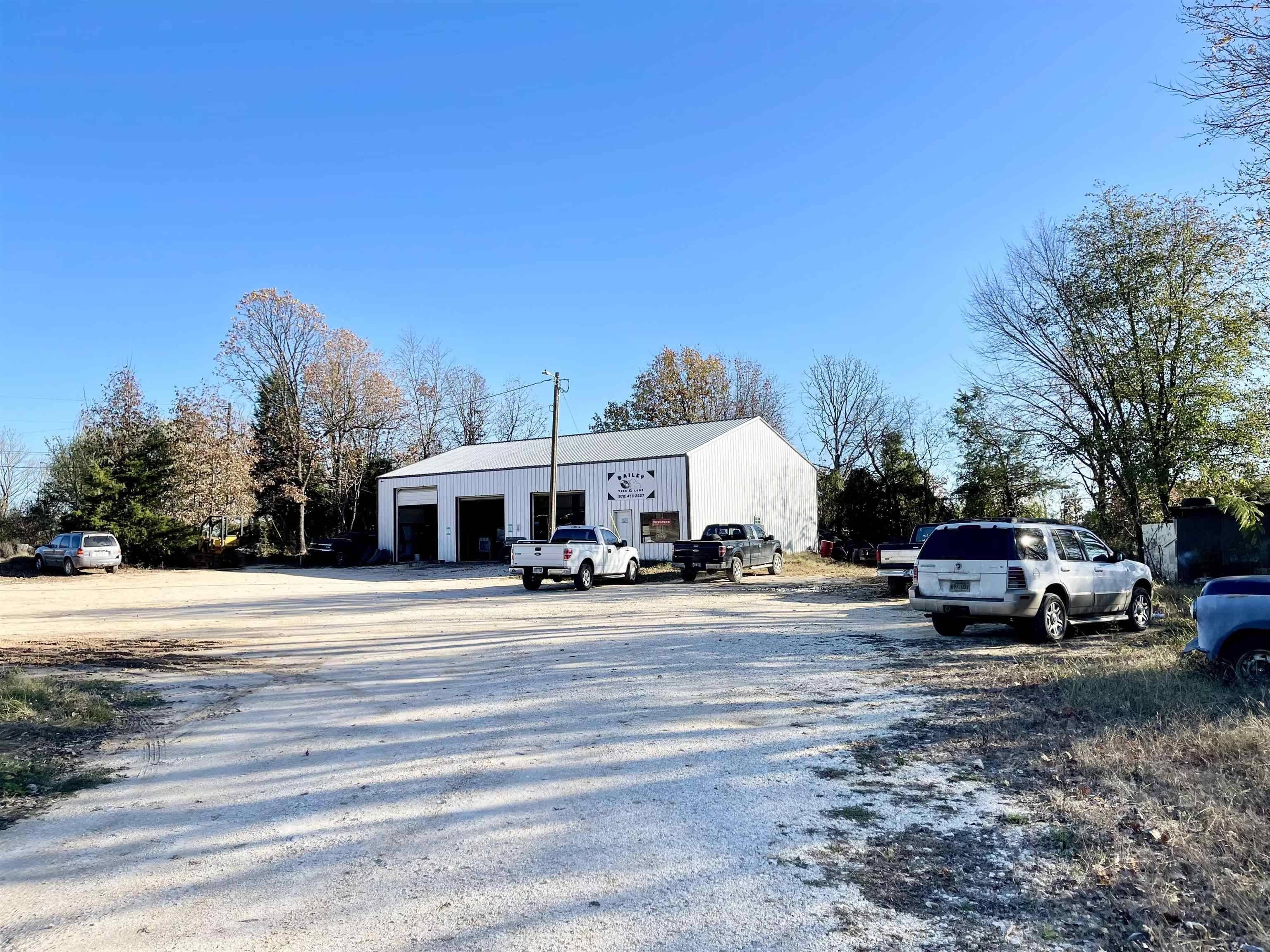 6906 62/412 Highway, Viola, AR 72583