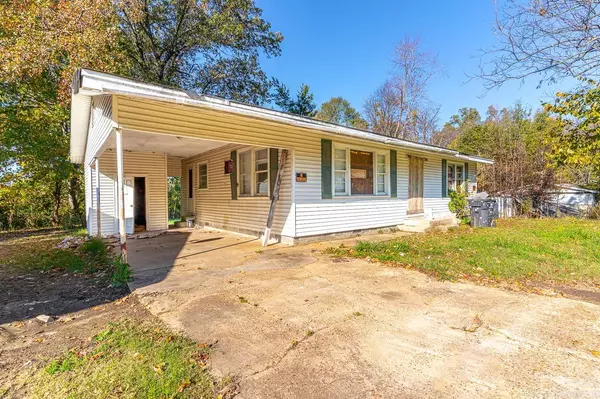 West Helena, AR 72390-9998,221 N Twelfth Street